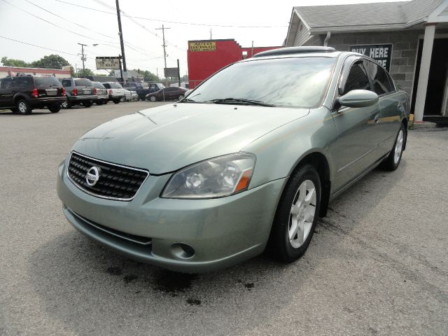 Nissan Altima Ls,reg Cab,stepside Sedan