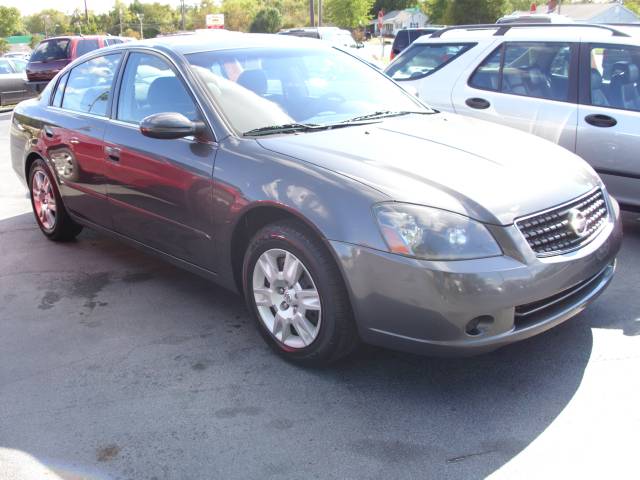 Nissan Altima XR Sedan