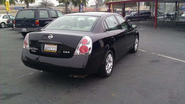 Nissan Altima 2005 photo 4