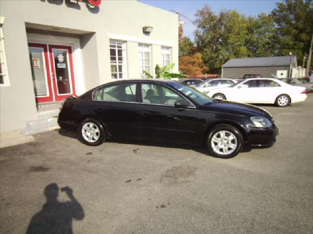 Nissan Altima 2005 photo 1