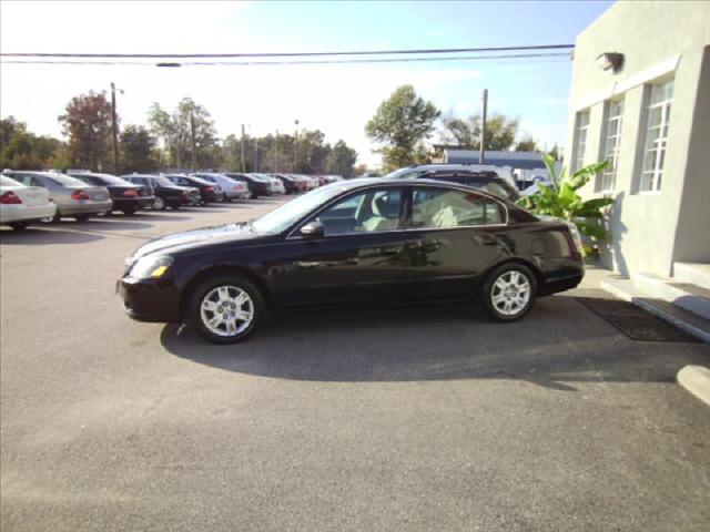 Nissan Altima 2005 photo 2