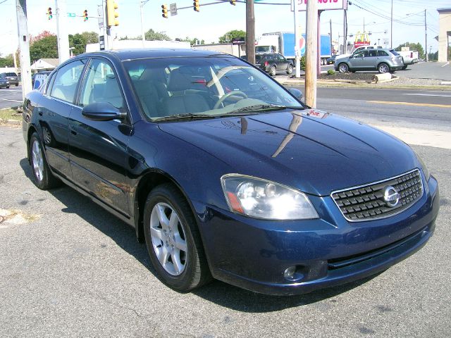 Nissan Altima 2005 photo 2