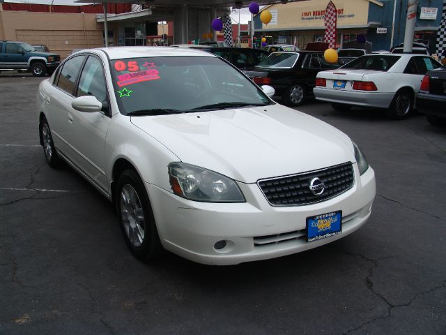 Nissan Altima 2005 photo 4