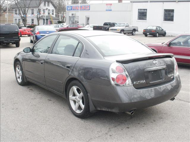 Nissan Altima 2005 photo 1