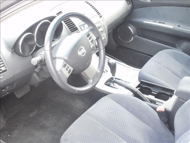 Nissan Altima 2005 photo 2