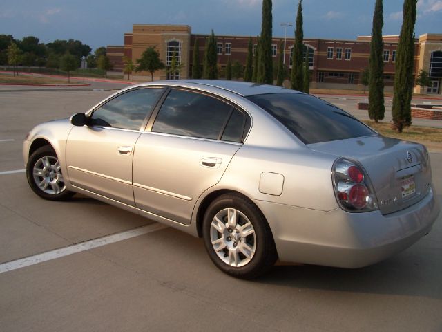 Nissan Altima 2005 photo 1