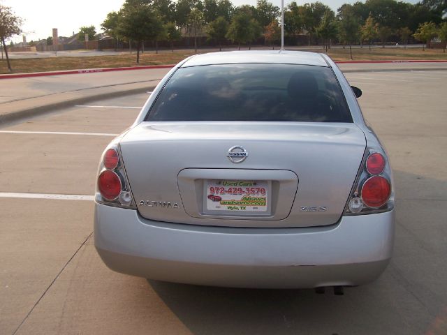 Nissan Altima 2005 photo 2