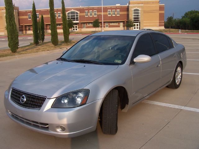 Nissan Altima 2005 photo 4