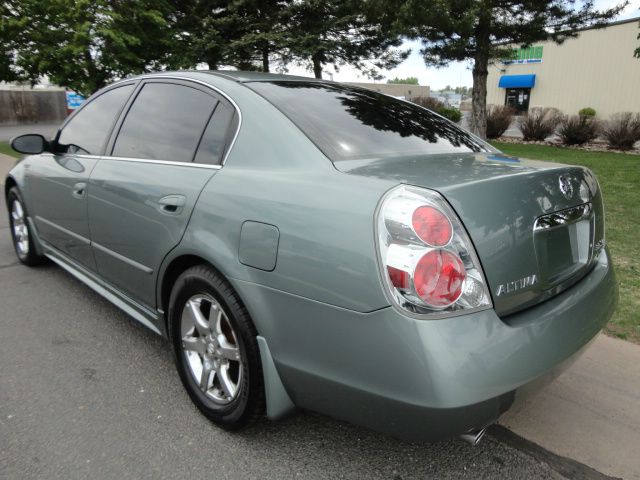 Nissan Altima 2005 photo 16