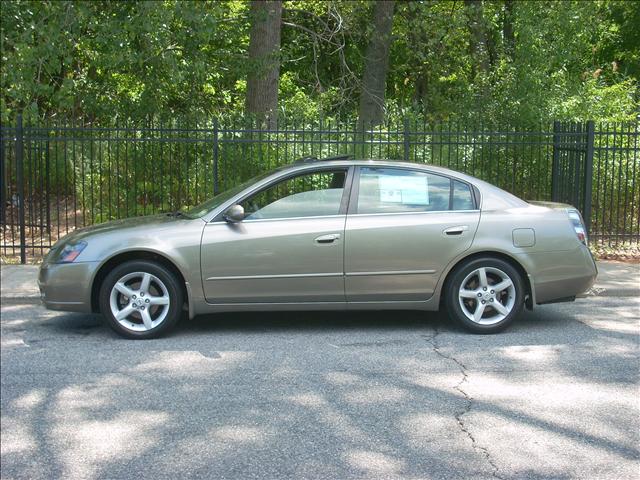 Nissan Altima 2005 photo 1