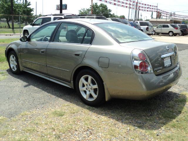 Nissan Altima 2005 photo 3