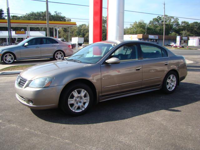 Nissan Altima 2005 photo 1