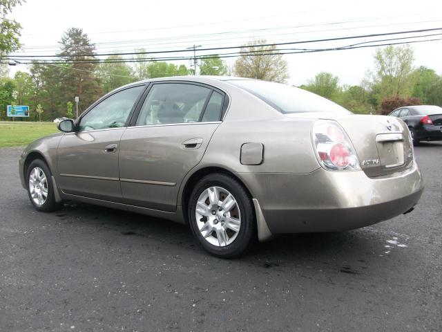 Nissan Altima 2005 photo 4