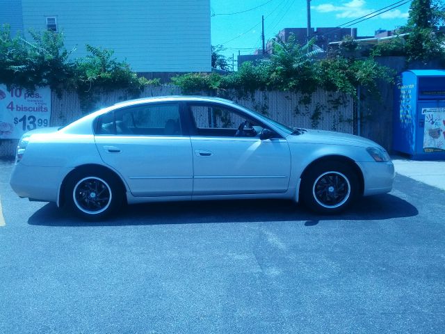 Nissan Altima 2005 photo 4