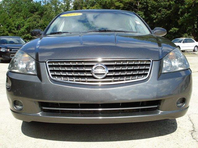 Nissan Altima 2005 photo 2