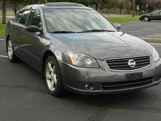 Nissan Altima 2005 photo 2