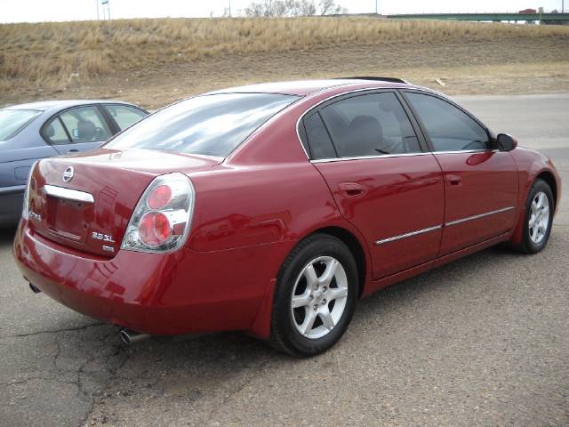 Nissan Altima 2005 photo 2