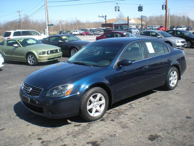 Nissan Altima 2005 photo 4