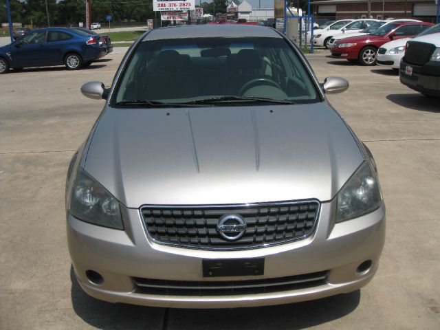 Nissan Altima 2005 photo 1