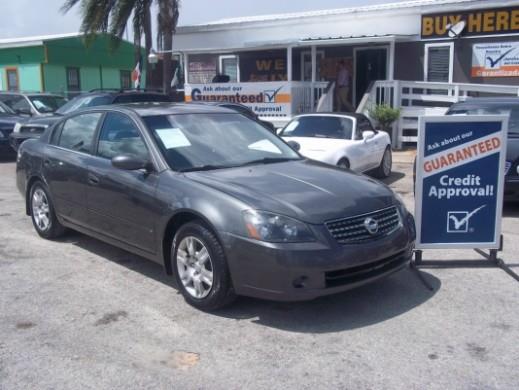 Nissan Altima GS-R Sedan