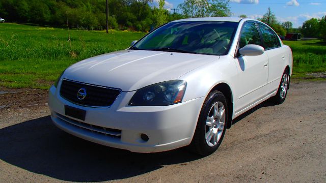 Nissan Altima 2005 photo 3