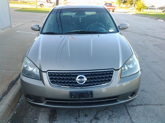 Nissan Altima 2005 photo 1