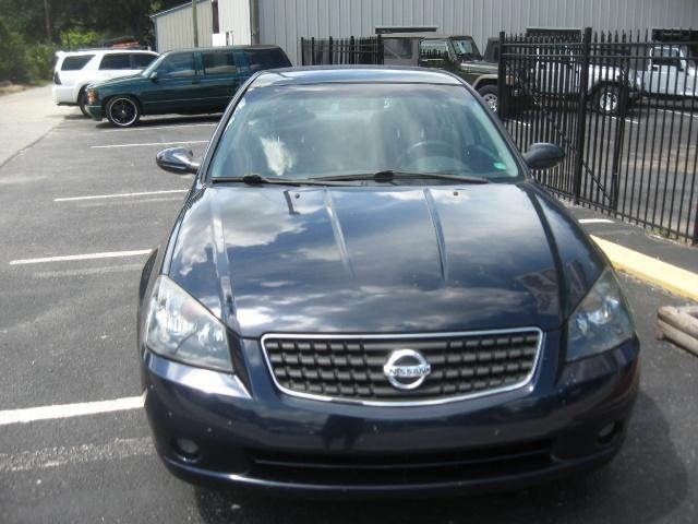 Nissan Altima 2005 photo 2