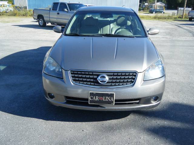 Nissan Altima 2005 photo 1