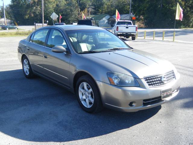 Nissan Altima 2005 photo 2