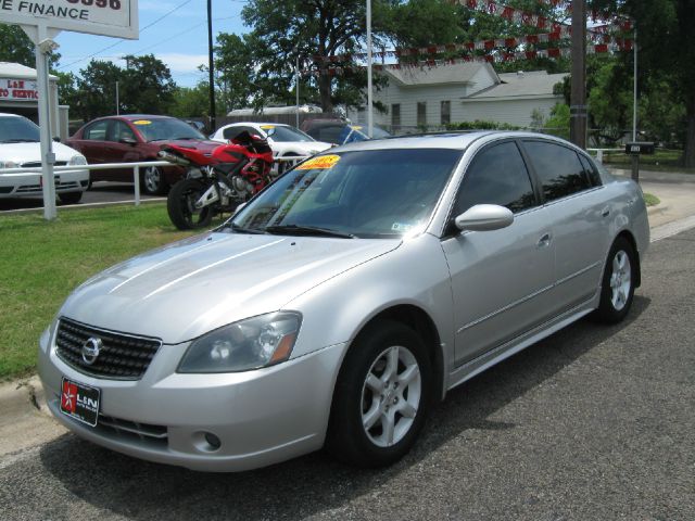 Nissan Altima 2005 photo 3