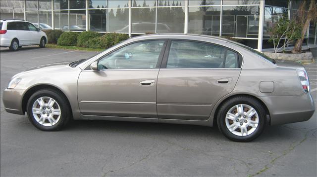 Nissan Altima 2005 photo 1