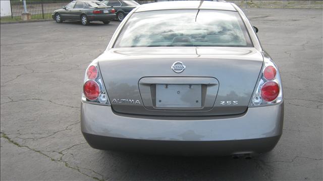 Nissan Altima 2005 photo 3