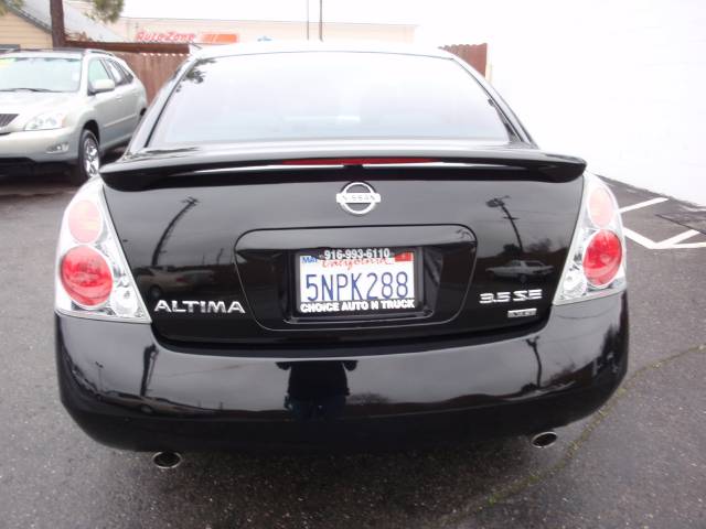 Nissan Altima 2005 photo 2