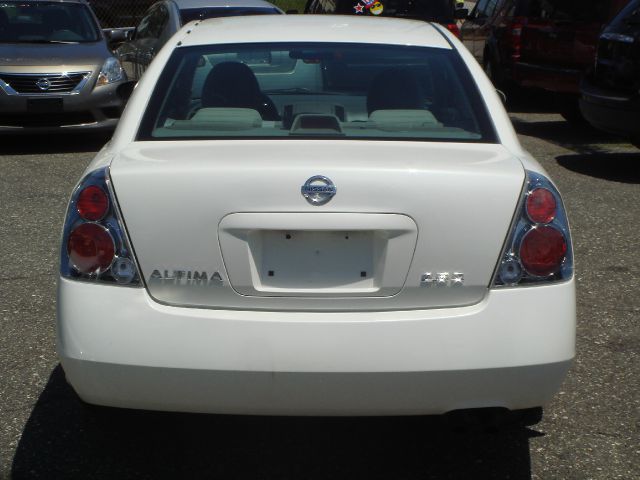 Nissan Altima 2005 photo 3