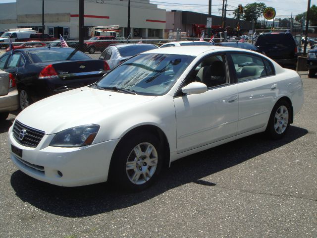 Nissan Altima 2005 photo 4