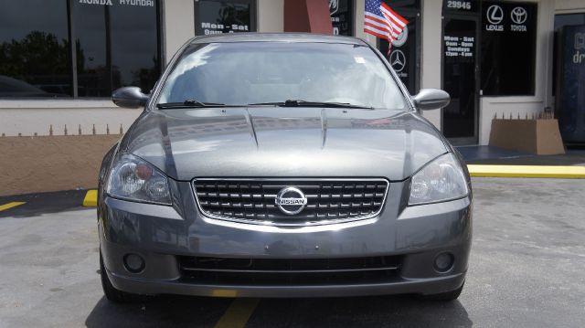 Nissan Altima 2005 photo 1