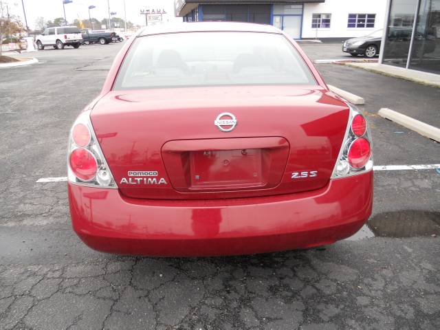 Nissan Altima 2005 photo 1