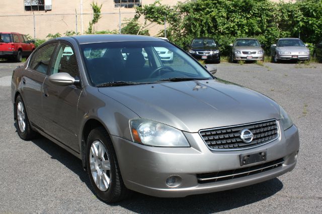 Nissan Altima 2005 photo 4