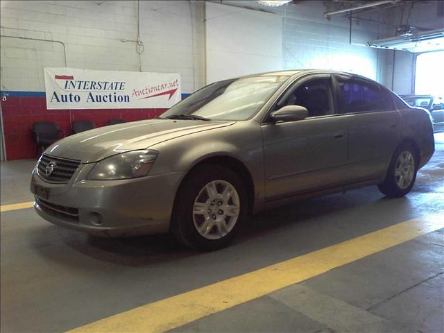 Nissan Altima 2005 photo 4