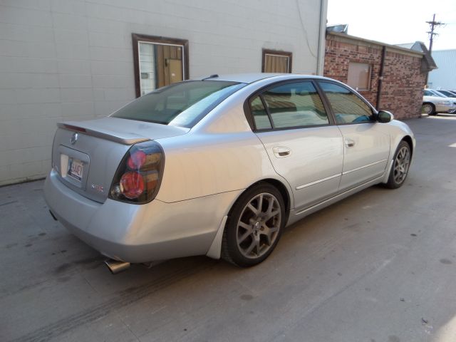 Nissan Altima 2005 photo 3