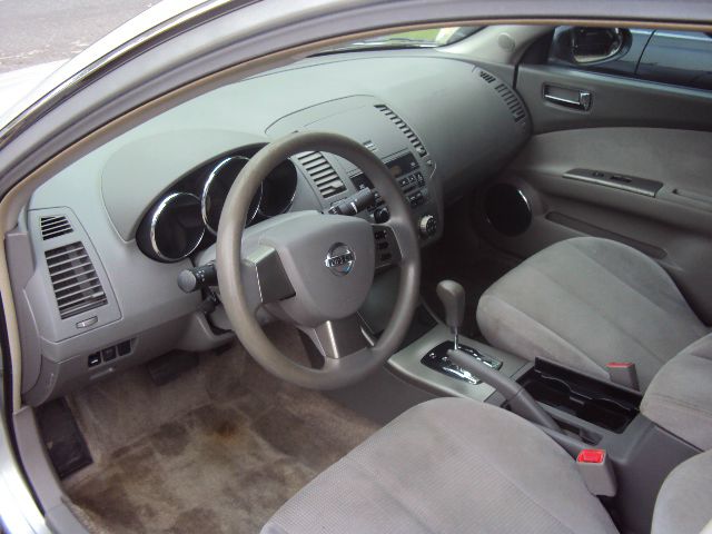 Nissan Altima 2005 photo 2