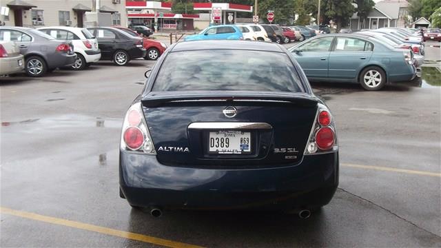 Nissan Altima 3 Sedan