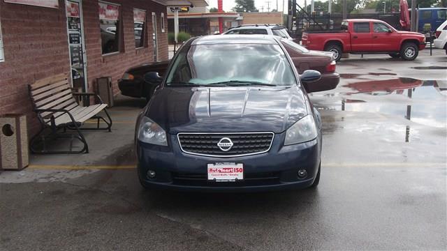 Nissan Altima 2005 photo 2