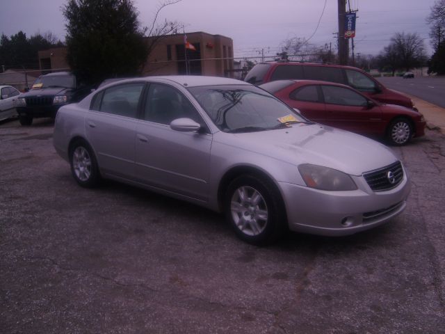 Nissan Altima 2005 photo 1