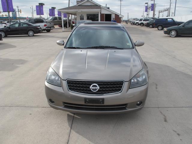 Nissan Altima 2005 photo 1