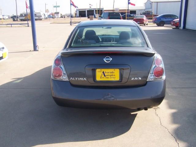 Nissan Altima 2005 photo 1