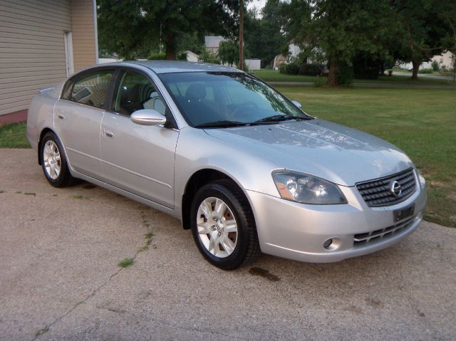 Nissan Altima 2005 photo 2