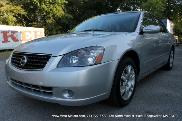 Nissan Altima 2005 photo 4