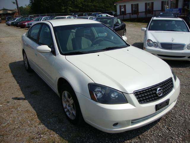 Nissan Altima 2005 photo 3