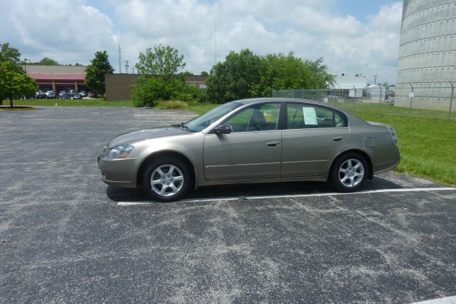 Nissan Altima 2005 photo 1